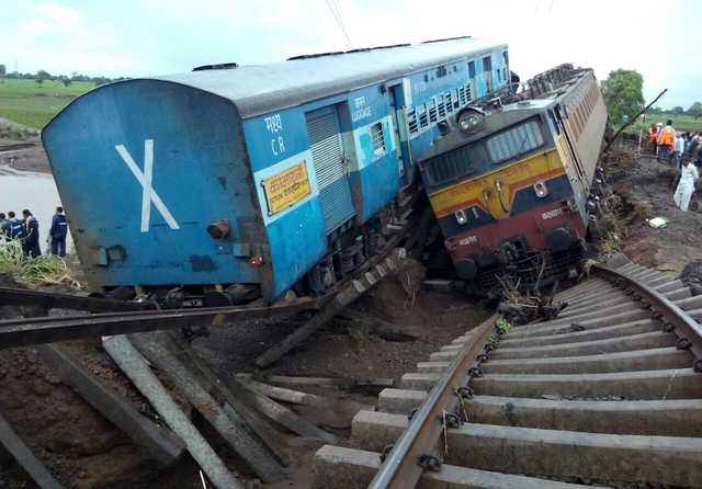 At least 24 dead in India as trains derail due to flash floods