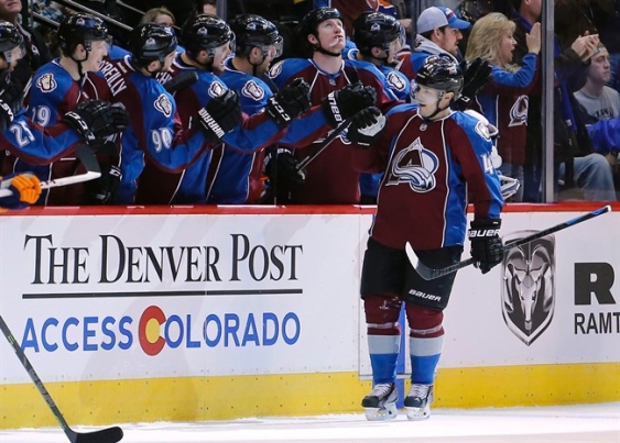 Longtime National Hockey League player Briere retires