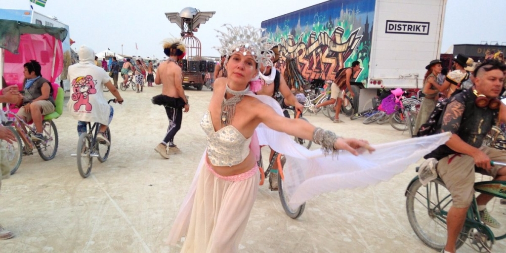 Multiple kinds of smelly, biting bugs have infested Burning Man -- here's what