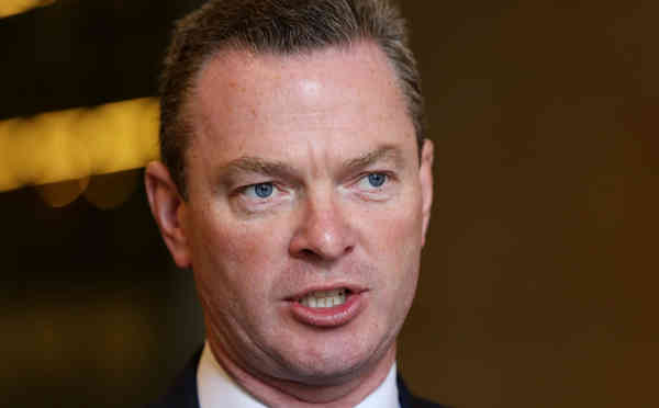 Cabinet minister Christopher Pyne has defended MP Tony Burke saying there's no point taking pot-shots