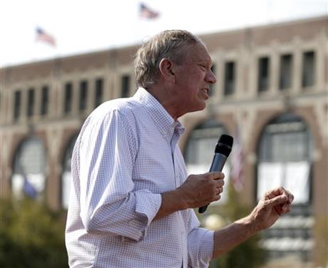 Republican presidential candidate former New York Gov George Pataki speaks at the Iowa State Fair