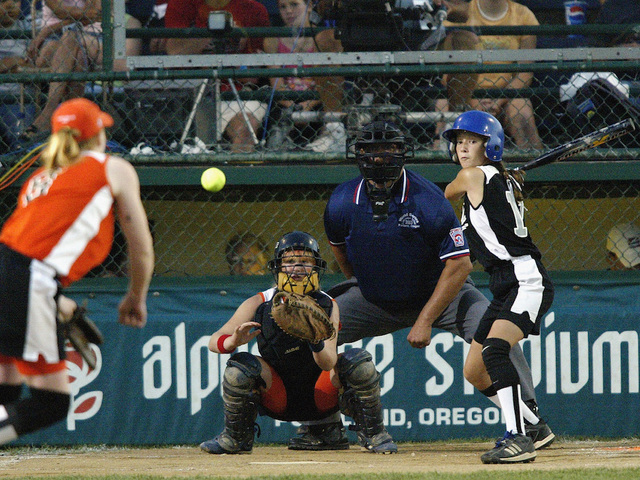 South Snohomish softball team accused of losing on purpose