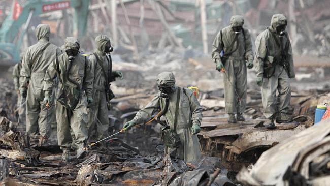 Thorough probe promised rescuers treat the site of the Tianjin warehouse explosion