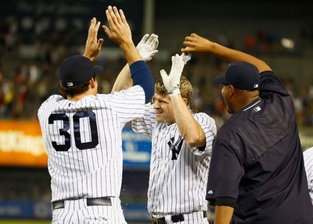 New York Yankees Beat The Minnesota Twins 8-7 In A 10 Inning Thriller