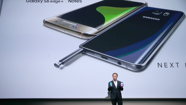 Samsung unveils new phones