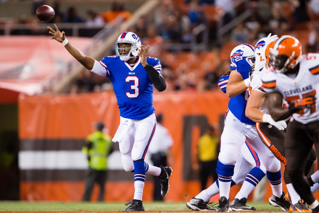 EJ Manuel passes during his solid second half against the Browns