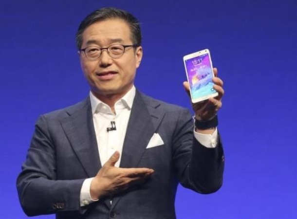 Samsung claims 40% share in smartphone market in June