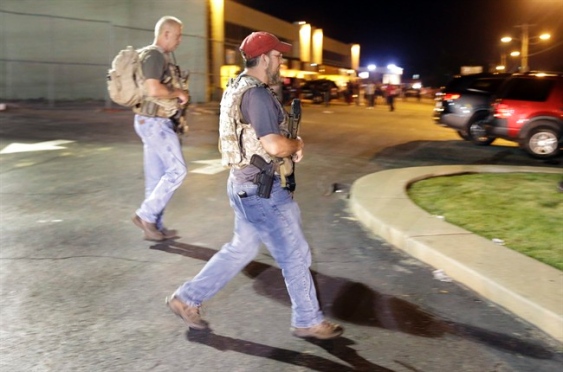 4th night of Ferguson protests brings confrontation, arrests