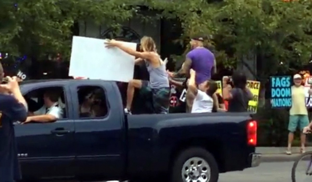 Watch American rock band Foo Fighters ‘rick roll’ antigay Westboro picketers