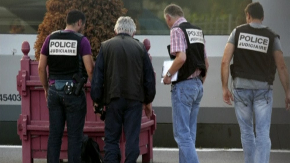 Shots fired on Amsterdam-to-Paris train, three injured - report