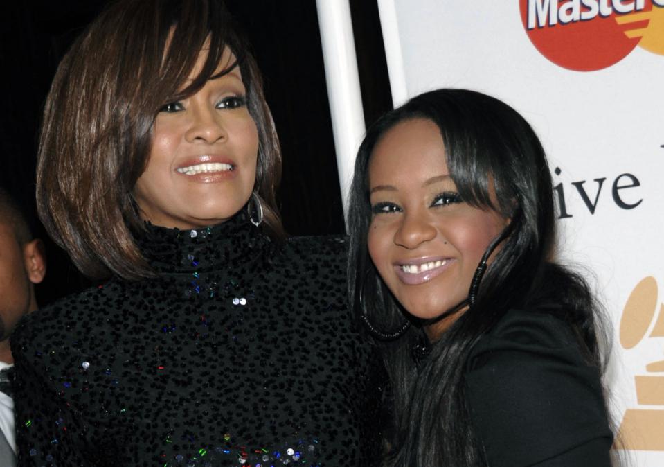 Fans gather to watch Bobbi Kristina funeral from afar