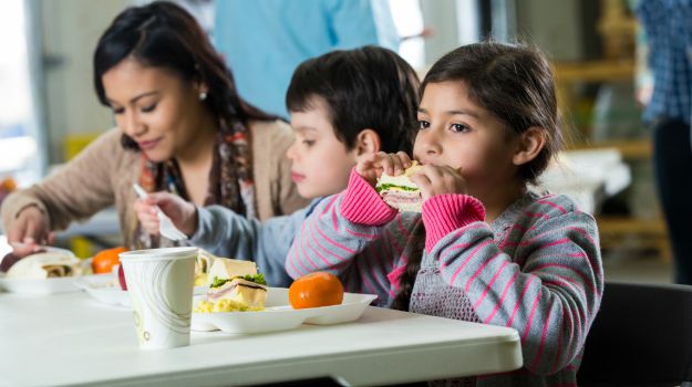 Is Your Kid a Picky Eater? It Could be a Symptom of a Psychological Disorder