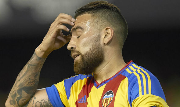 Manchester United target Nicolas Otamendi