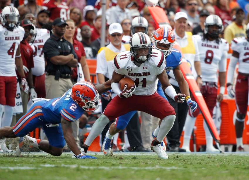 Nov 15 2014 Gainesville FL USA South Carolina Gamecocks wide receiver Pharoh Cooper runs with the ball against the Florida Gators during the second half at Ben Hill Griffin Stadium. South Carolina Gamecocks defeated the Florida Gators 23-20