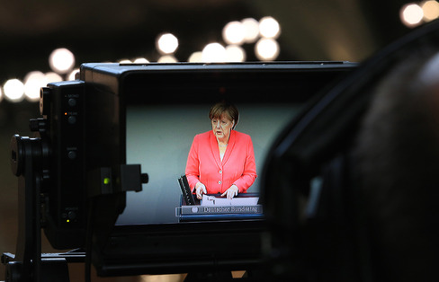 German Lawmakers Vote On Greek Bailout Negotiations