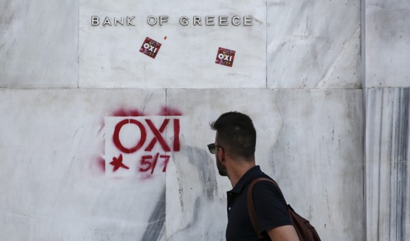 Greek PM announces to resign to pave way for snap polls