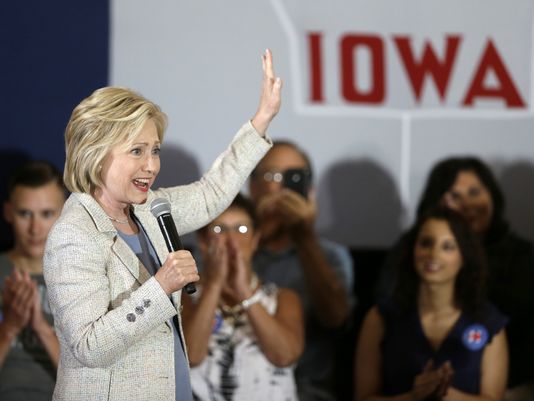 AP DEM 2016 CLINTON IOWA A ELN FILE USA IA