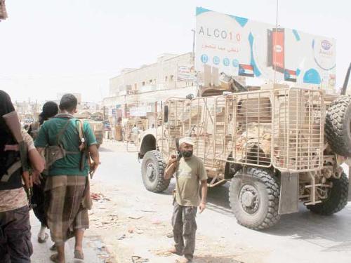 Loyalists pursue Houthis after taking airbase