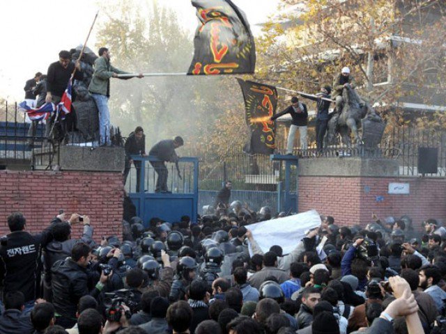 Iranians protest outside the British embassy