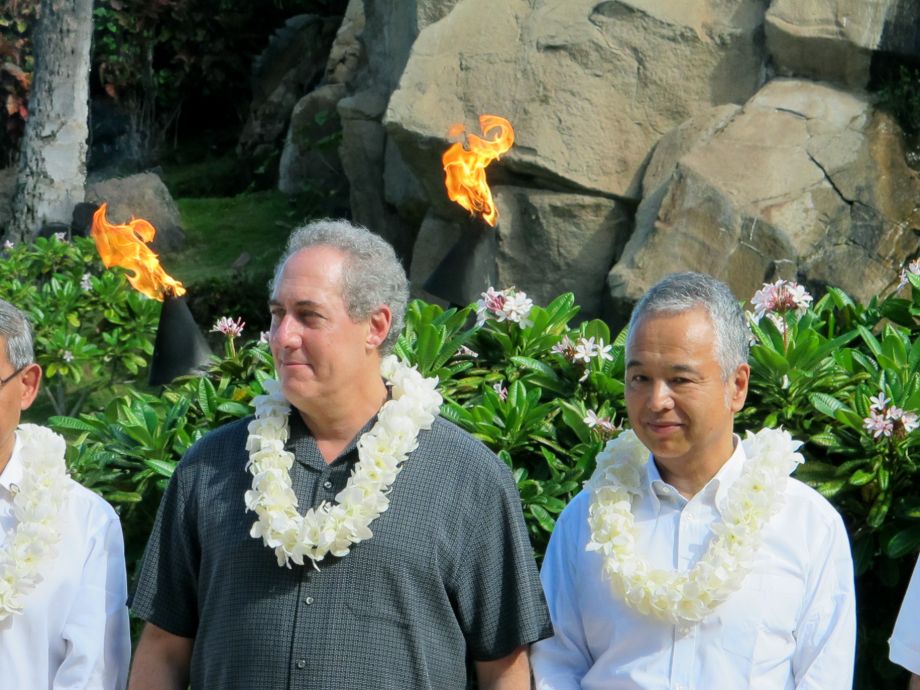 U.S. Trade Representative Michael Froman and Japan's economic minister Akira Amari take a break at the Trans Pacific Partnership talks this week