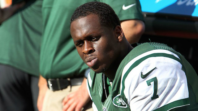 Jets QB out 6-10 weeks after being punched by teammate