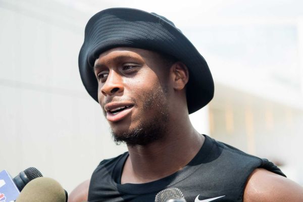 Jets quarterback Geno Smiths reports for training camp