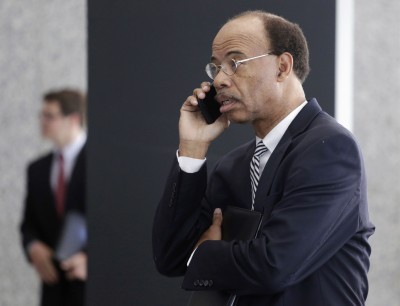 Mel Reynolds says he'll plead not guilty to tax charges