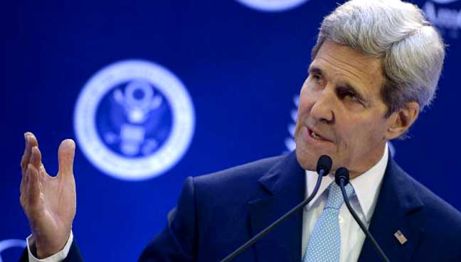 Kerry talks trade in Singapore before regional security meet