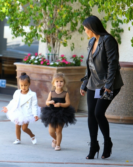 North and Penelope meet a mermaid on paradise island