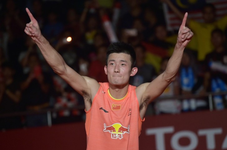 China's Chen Long successfully defended his men's singles title with victory over Lee Chong Wei of Malaysia