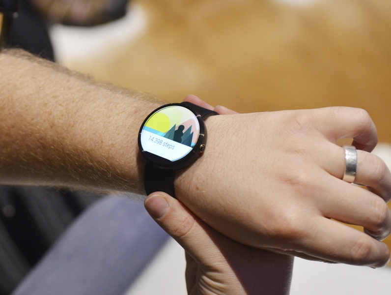 Moto 360