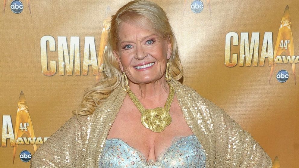 Lynn Anderson Dead: Country Singer Dies After Heart Attack At 67