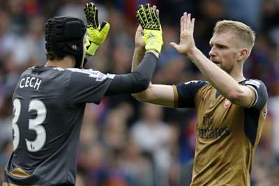 Arsenal back on track after clear-the-air talks, says Per Mertesacker