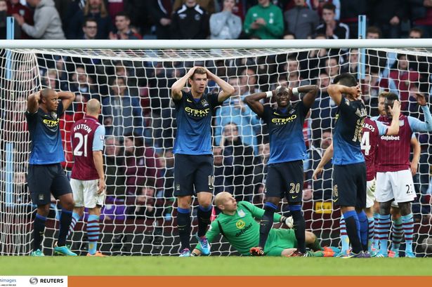 Pablo Zabaleta Injury: Updates on Manchester City Star's Knee and Return