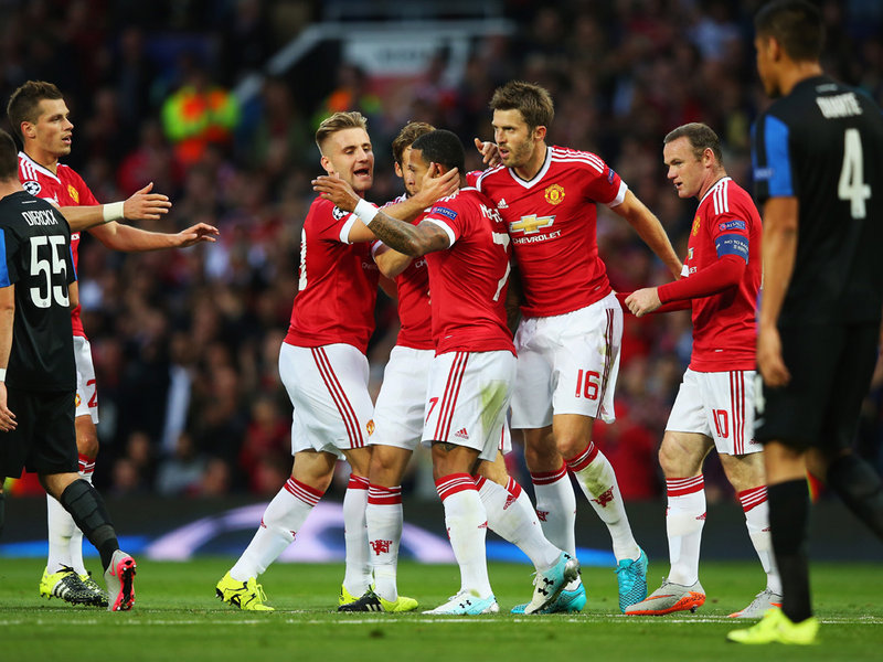 Manchester United Celebrate Memphis Depay's equaliser against Club Brugge