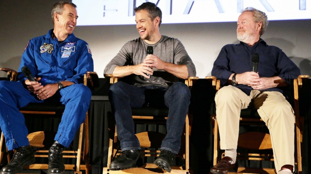 Matt Damon talks space travel as the new trailer for The Martian debuts