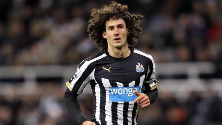 Fabricio Coloccini will remain at Newcastle until 2017