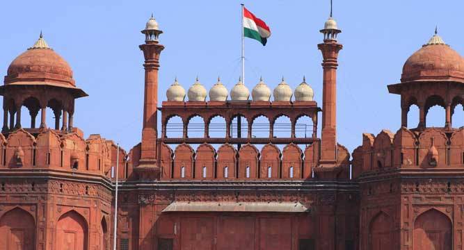 In a first police uses aerial roof markings near Red Fort