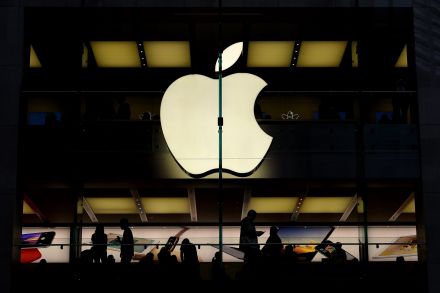 Ignore The Hype: Here is Why Apple Inc. (AAPL) Lost 14% in Two Weeks