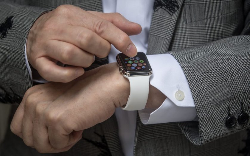 Square Cash for the Apple Watch lets you send money from your wrist