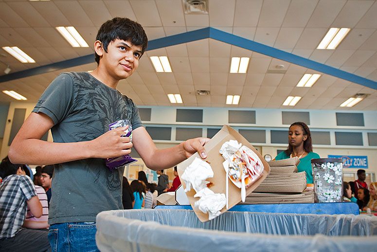 Study: Kids throw away fruit, veggies at school lunches