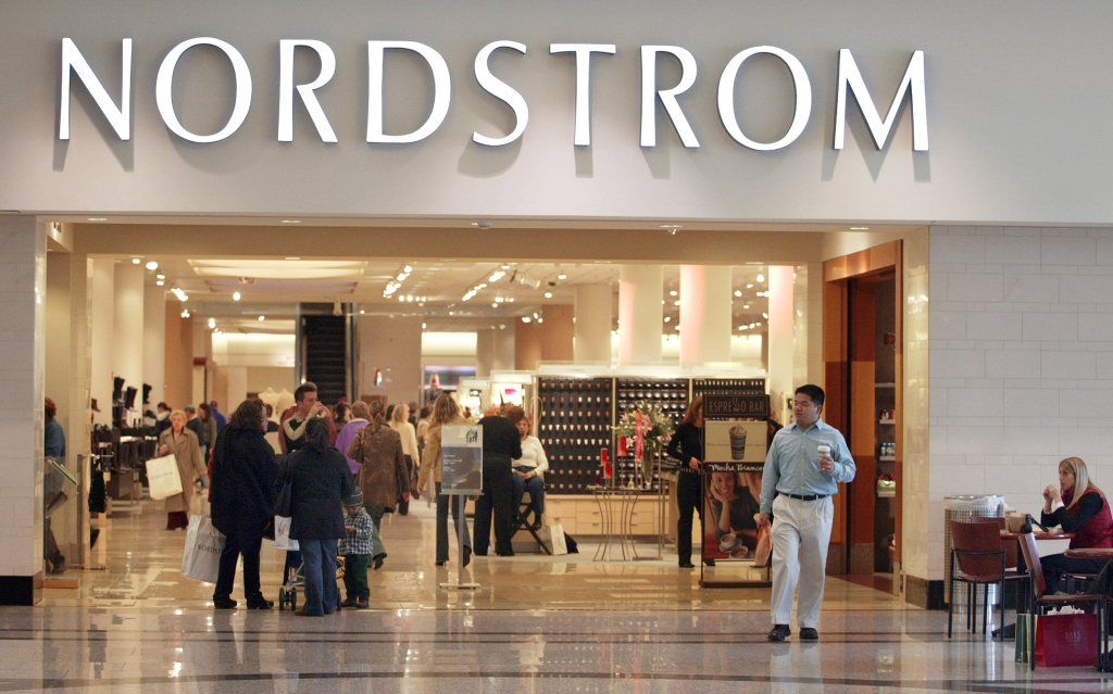 Dividend Watch: Nordstrom, Inc. (NYSE:JWN)