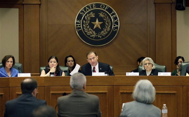 Sen. Charles Schwertner R-Georgetown center questions witnesses during a Texas Texas Senate Health and Human Services Committee hearing on Planned Parenthood videos covertly recorded that target the abortion provider