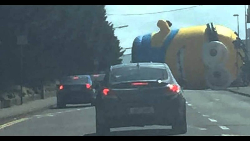 Minion of gigantic size blocks Ireland drivers but is later deflated by local Irish police