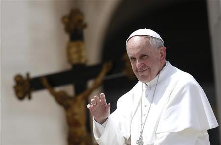 Pope Francis: welcome with compassion those who have remarried outside the Church