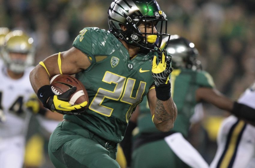 Oregon Ducks RB Thomas Tyner out for season after shoulder surgery