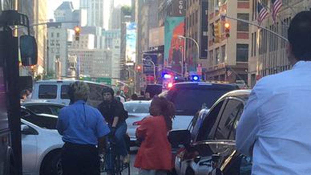 BREAKING: Shooting Reported at Manhattan Federal Building