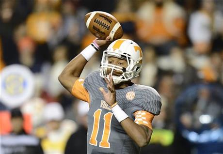 Tennessee WR Pearson remains suspended