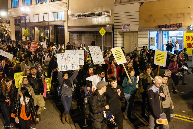 Oath Keepers Ratchet Up Tension in Ferguson