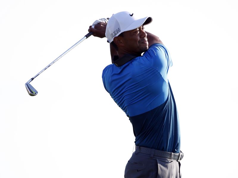 Tiger Woods drew huge crowds at the Wyndham Championship pic